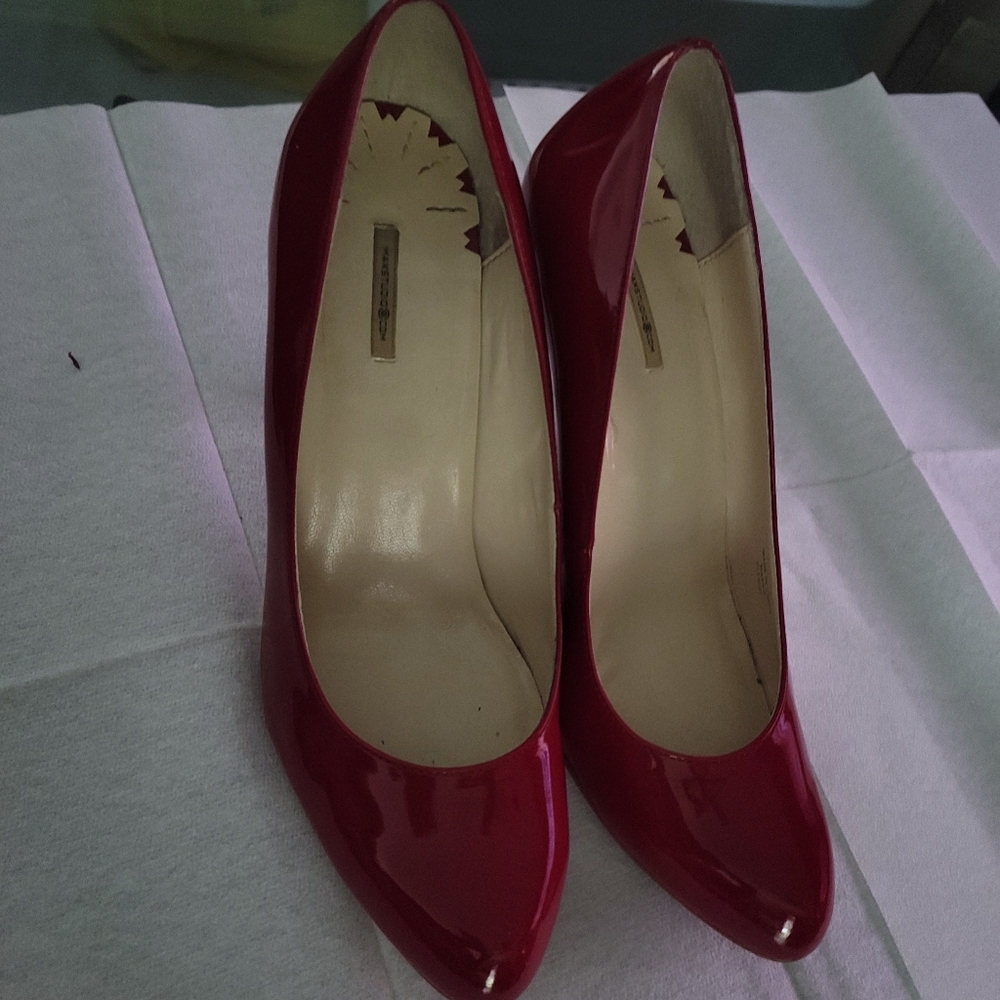 SHOES - Picture 1 of 5